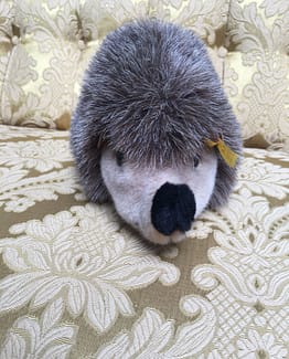 Original Steiff, Igel Jogi, Knopf im Ohr, Ahorn1, Entrümpelung Mainz